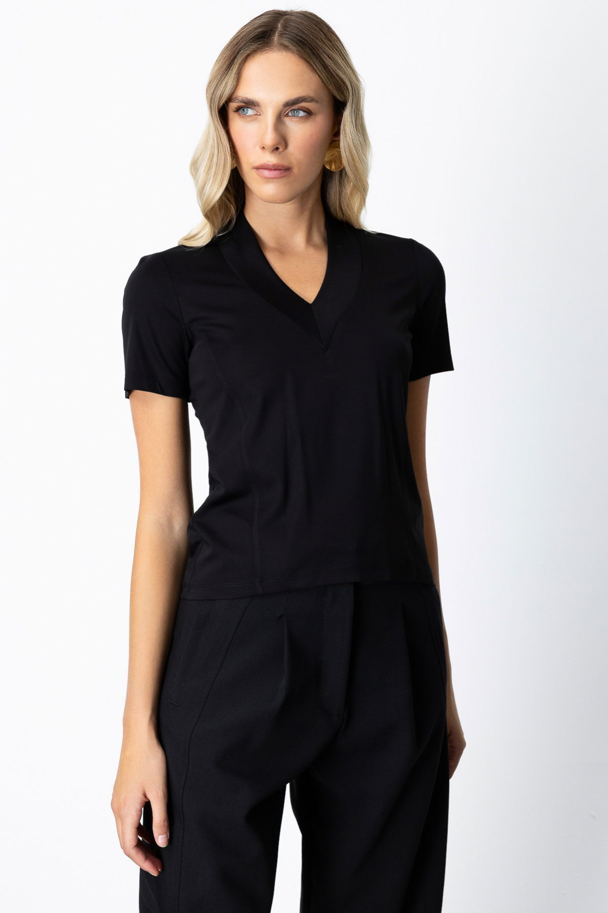 On Kadın V Yaka Dikişli Basic T-Shirt 61341 Siyah - 2