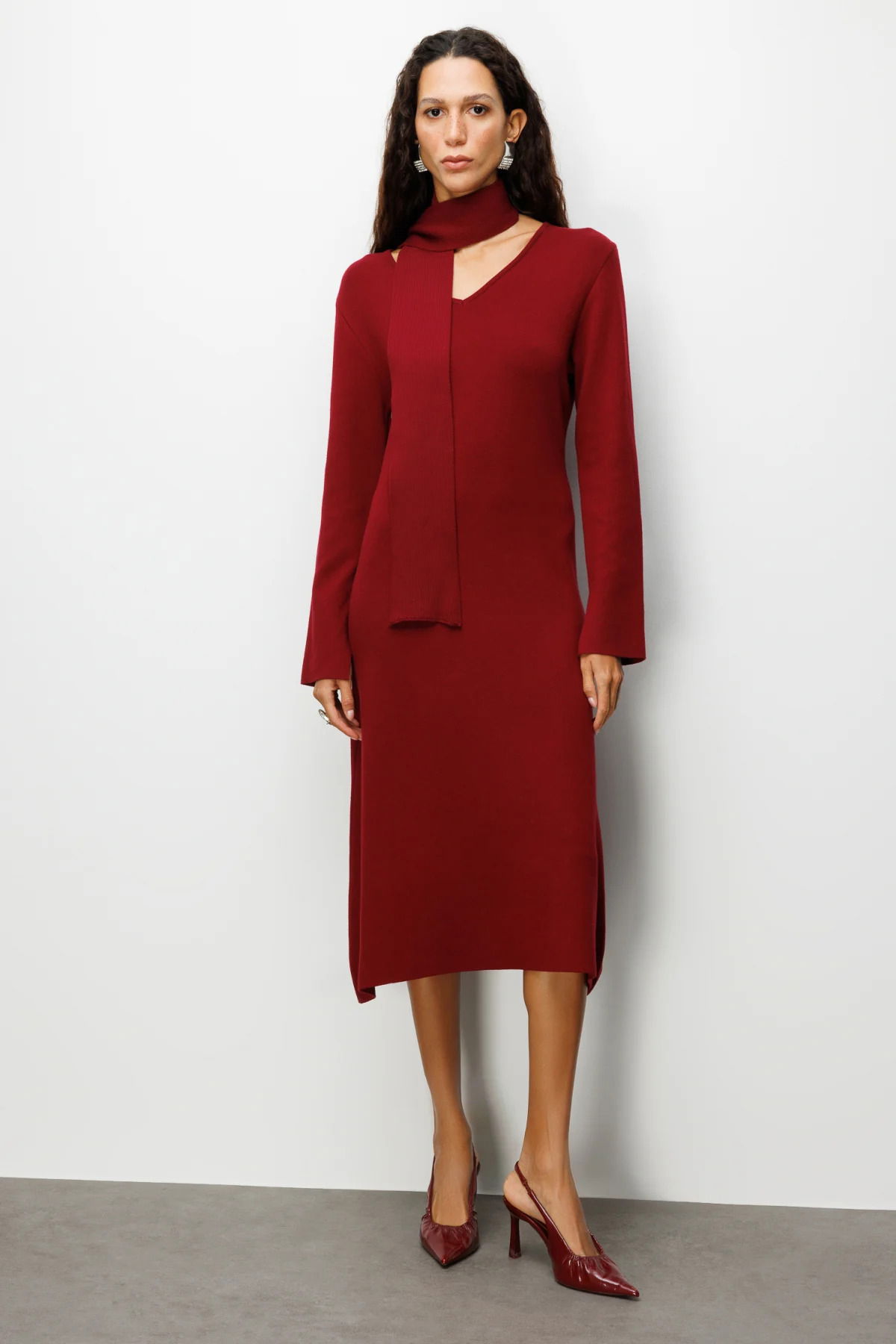 On Kadın V Yaka Kuşaklı Triko Elbise 63401 Bordo - 1