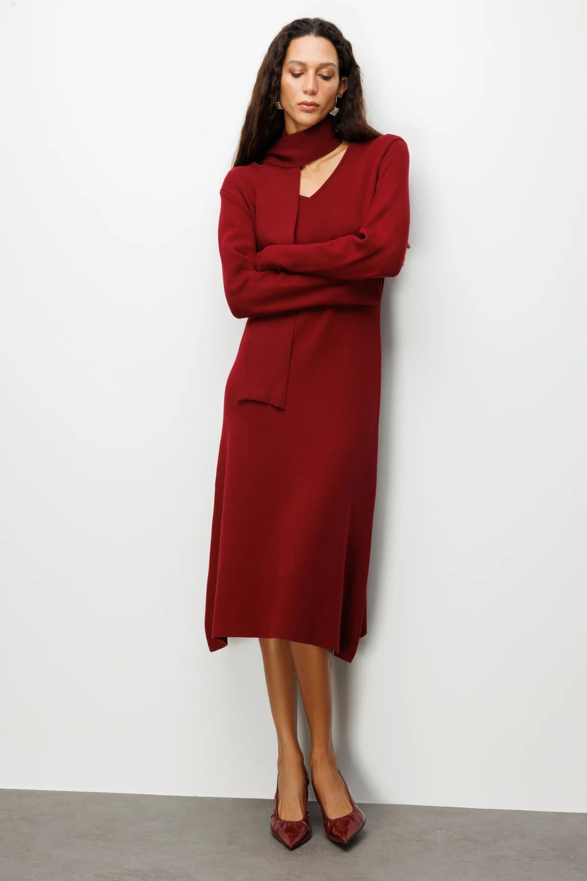 On Kadın V Yaka Kuşaklı Triko Elbise 63401 Bordo - 2