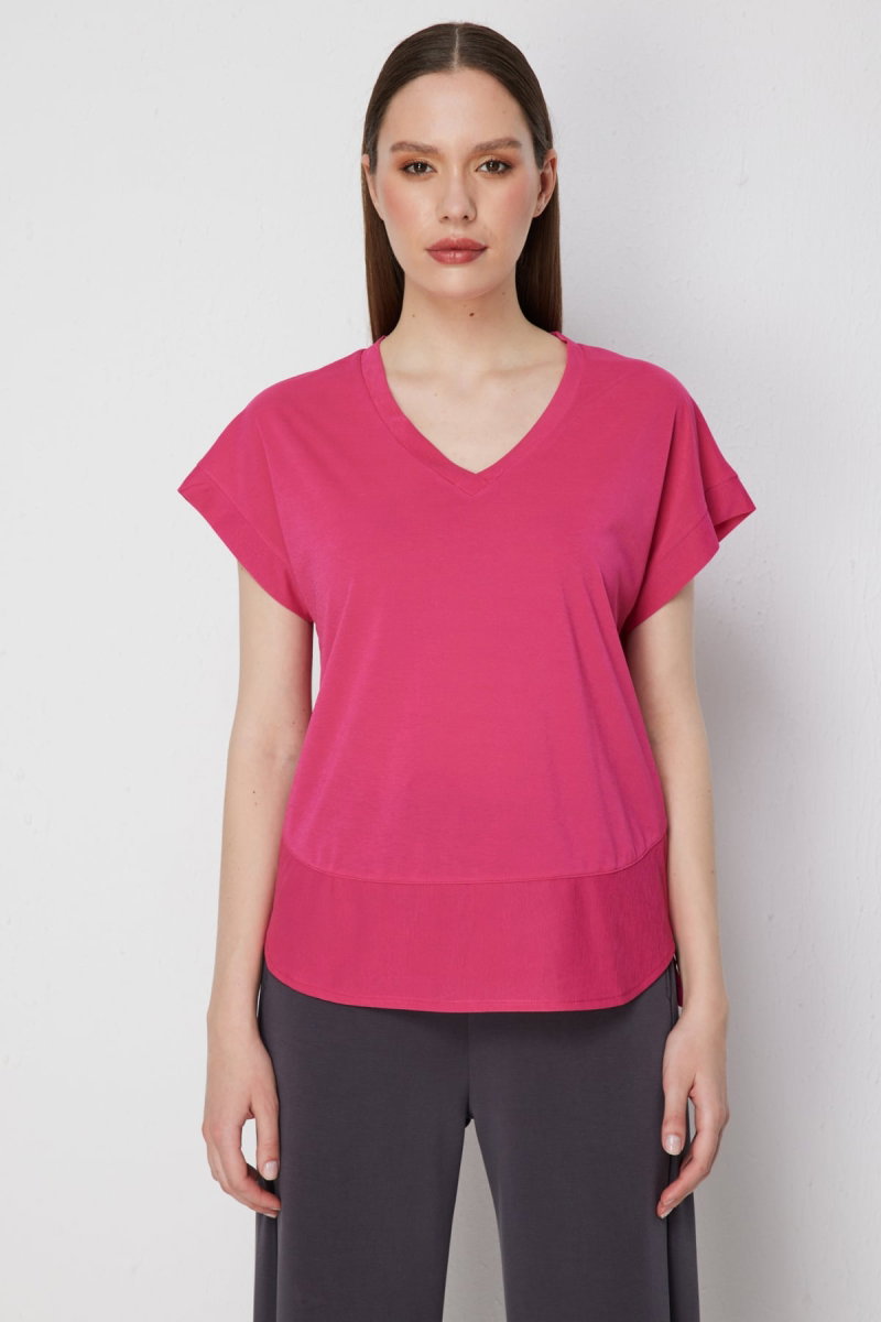 On Kadın V Yaka Parçalı T-Shirt 71475 Fuşya - On