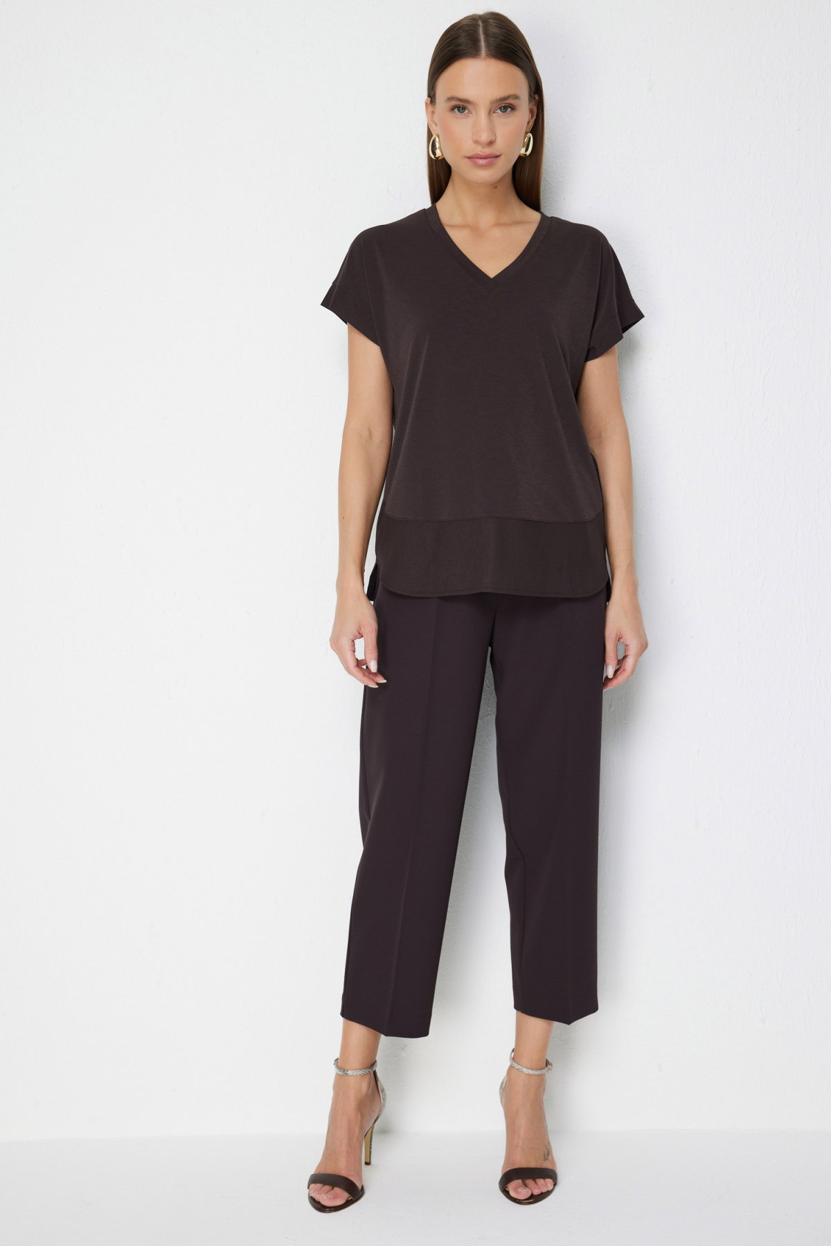 On Kadın V Yaka Parçalı T-Shirt 71475 Kahverengi - 4