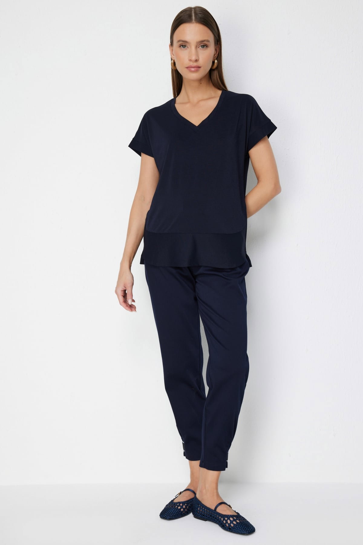 On Kadın V Yaka Parçalı T-Shirt 71475 Lacivert - 3