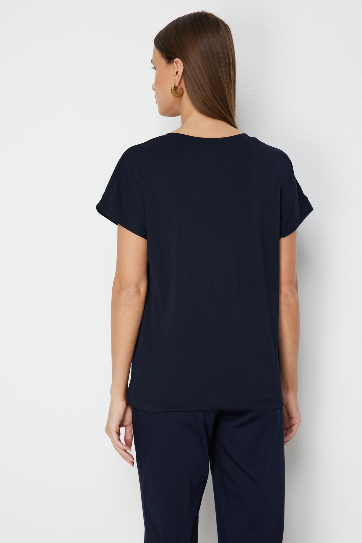 On Kadın V Yaka Parçalı T-Shirt 71475 Lacivert - 4