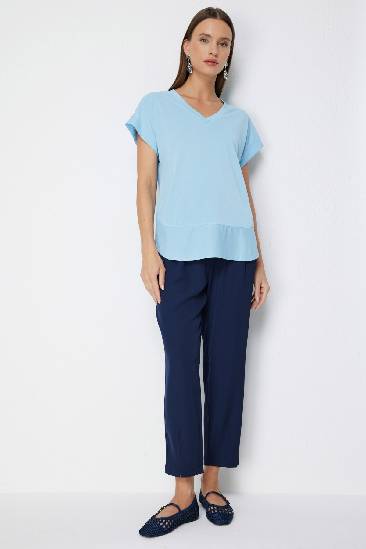On Kadın V Yaka Parçalı T-Shirt 71475 Mavi - 3