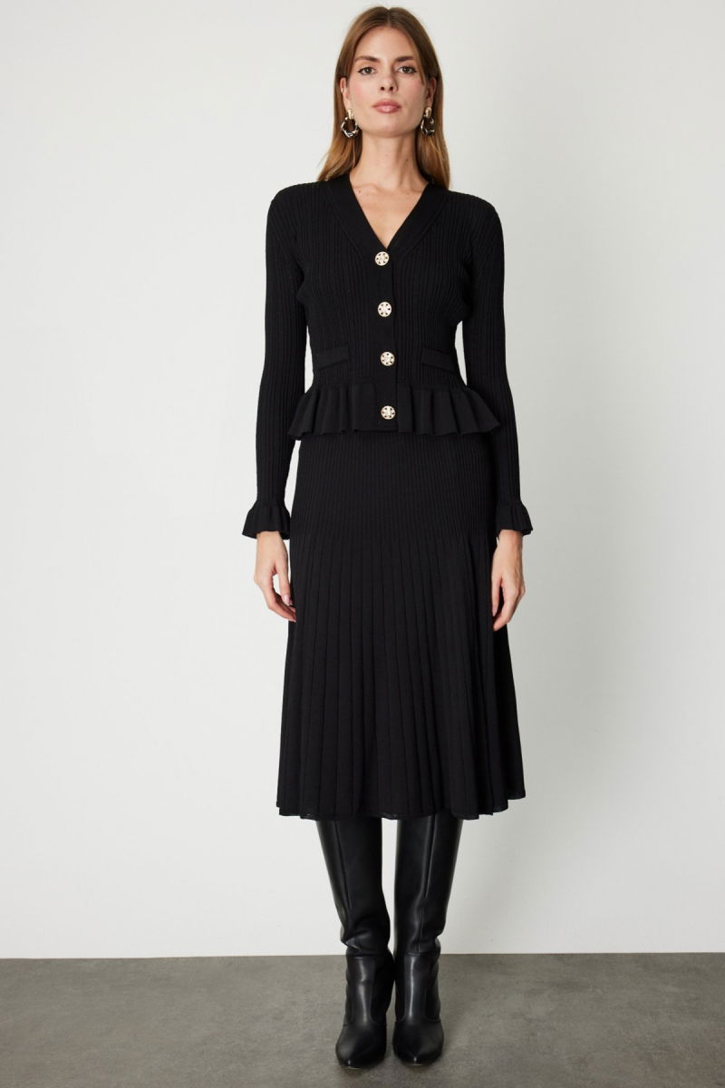 On Kadın V Yaka Süs Düğmeli Triko Hırka 69905 Siyah - 2