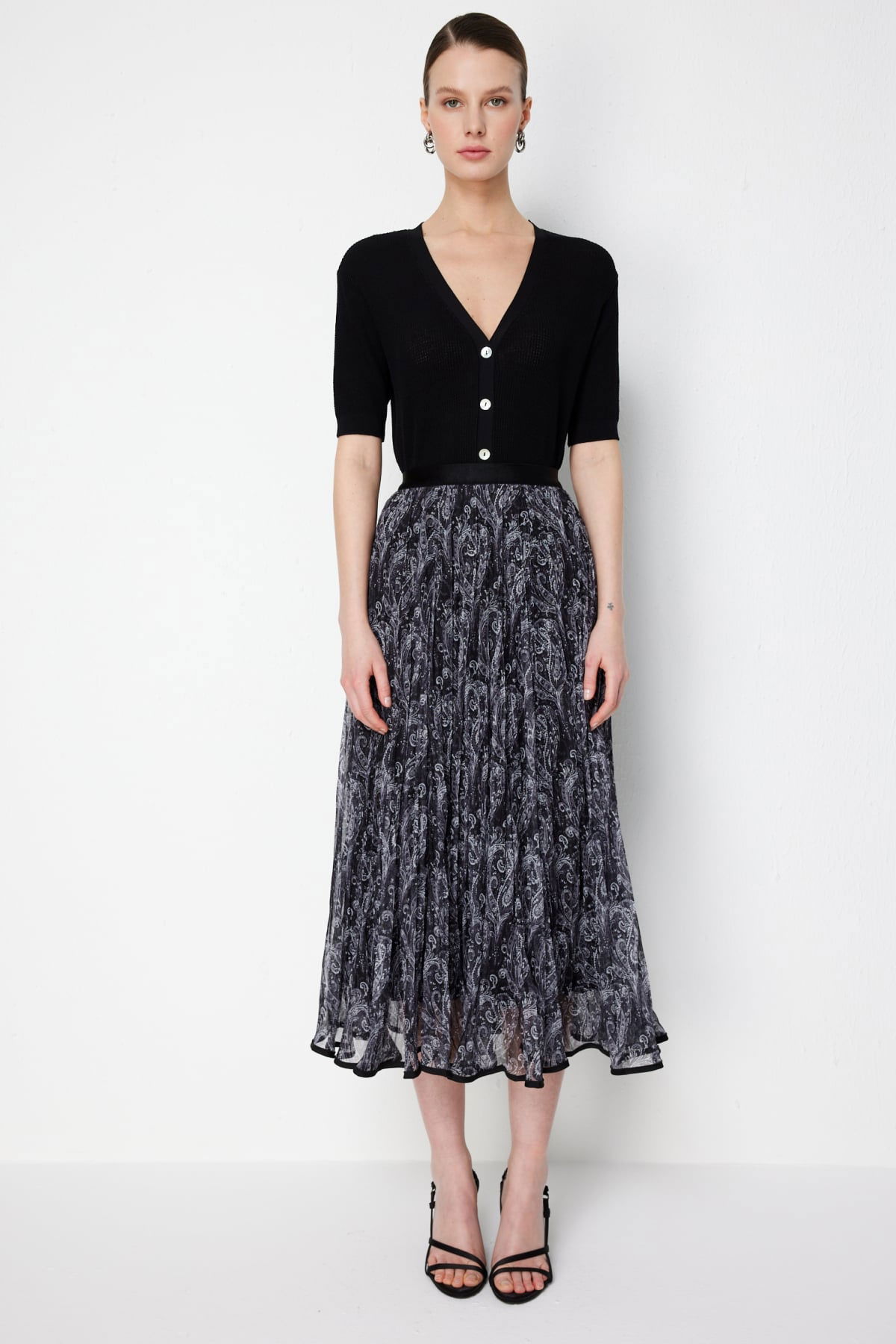 On Kadın Volanlı Desenli Maxi Etek 70204 Siyah - 1