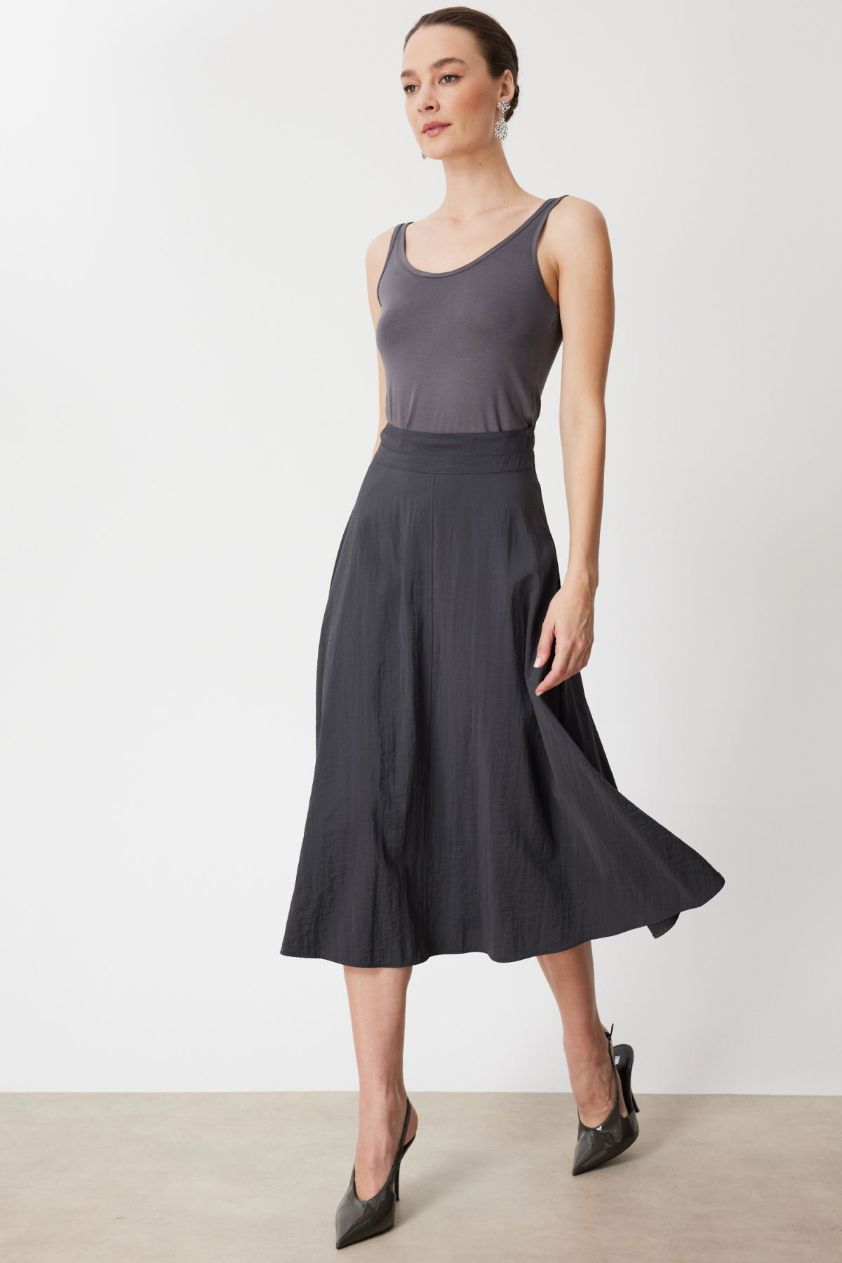 On Kadın Volanlı Maxi Etek 74206 Antrasit - 2