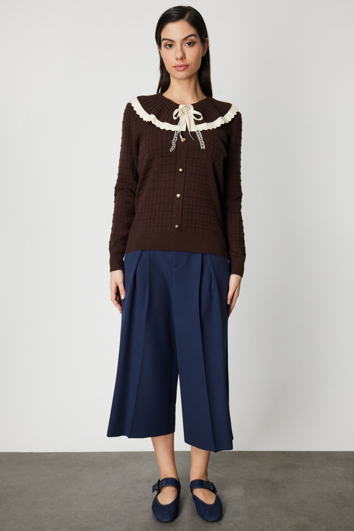 On Kadın Yakası Aksesuarlı Düğmeli Triko Kazak 66351 Kahve-Krem - 3