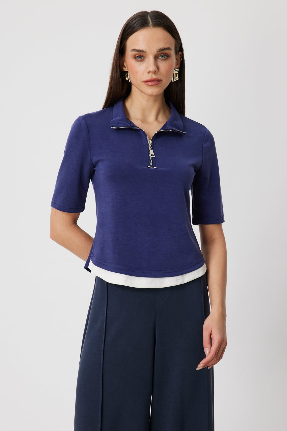 On Kadın Yakası Fermuarlı Kısa Kollu Bluz 76305 Indigo - 1