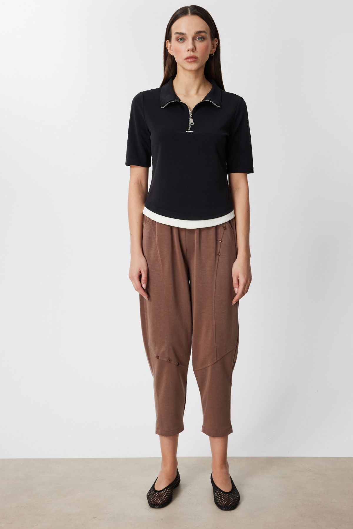 On Kadın Yakası Fermuarlı Kısa Kollu Bluz 76305 Siyah - 3