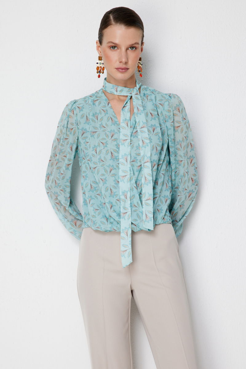 On Kadın Yakası Fularlı Desenli Şifon Bluz 72351 Mint - 2