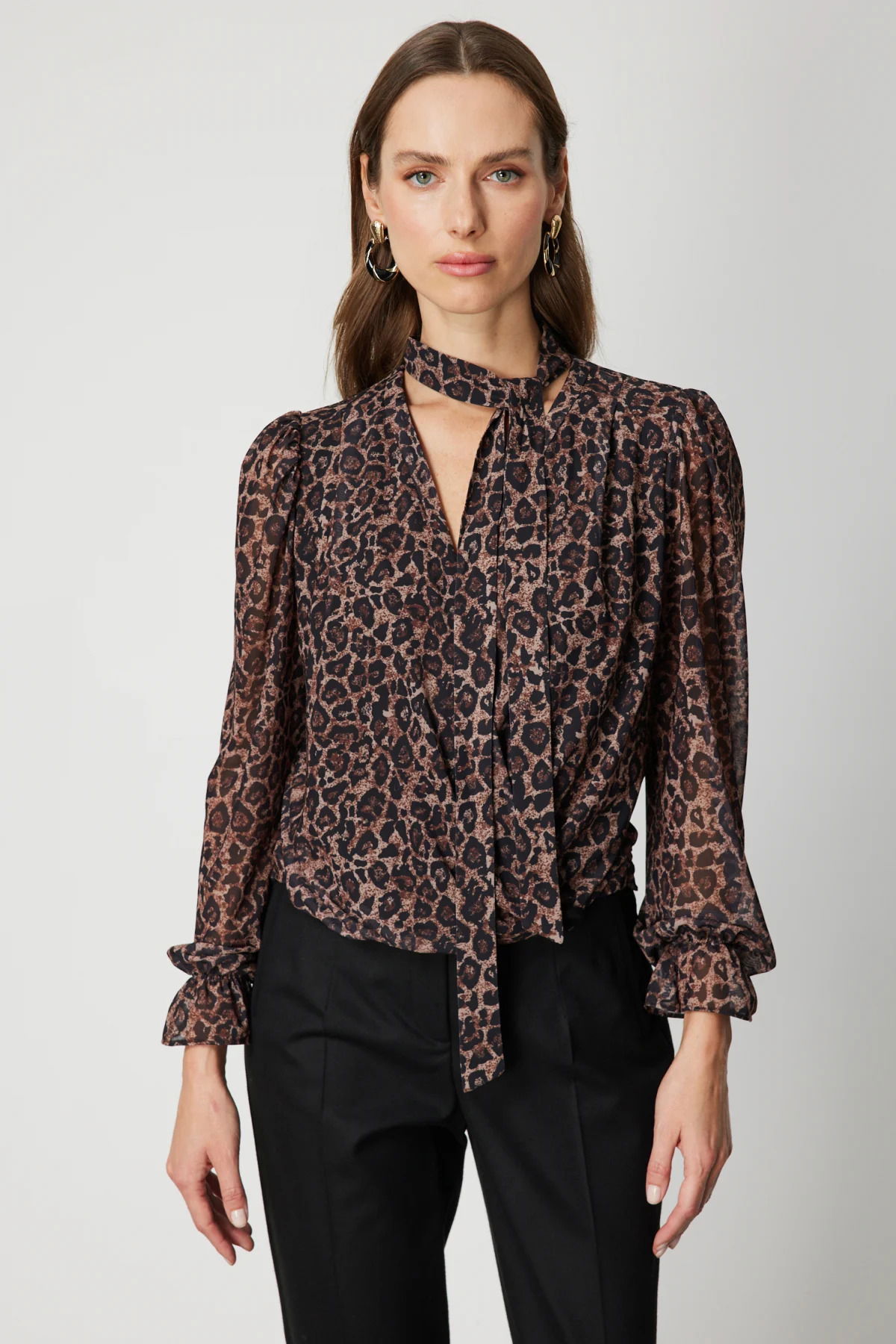 On Kadın Yakası Fularlı Leopar Desenli Bluz 62310 Leopar - 1