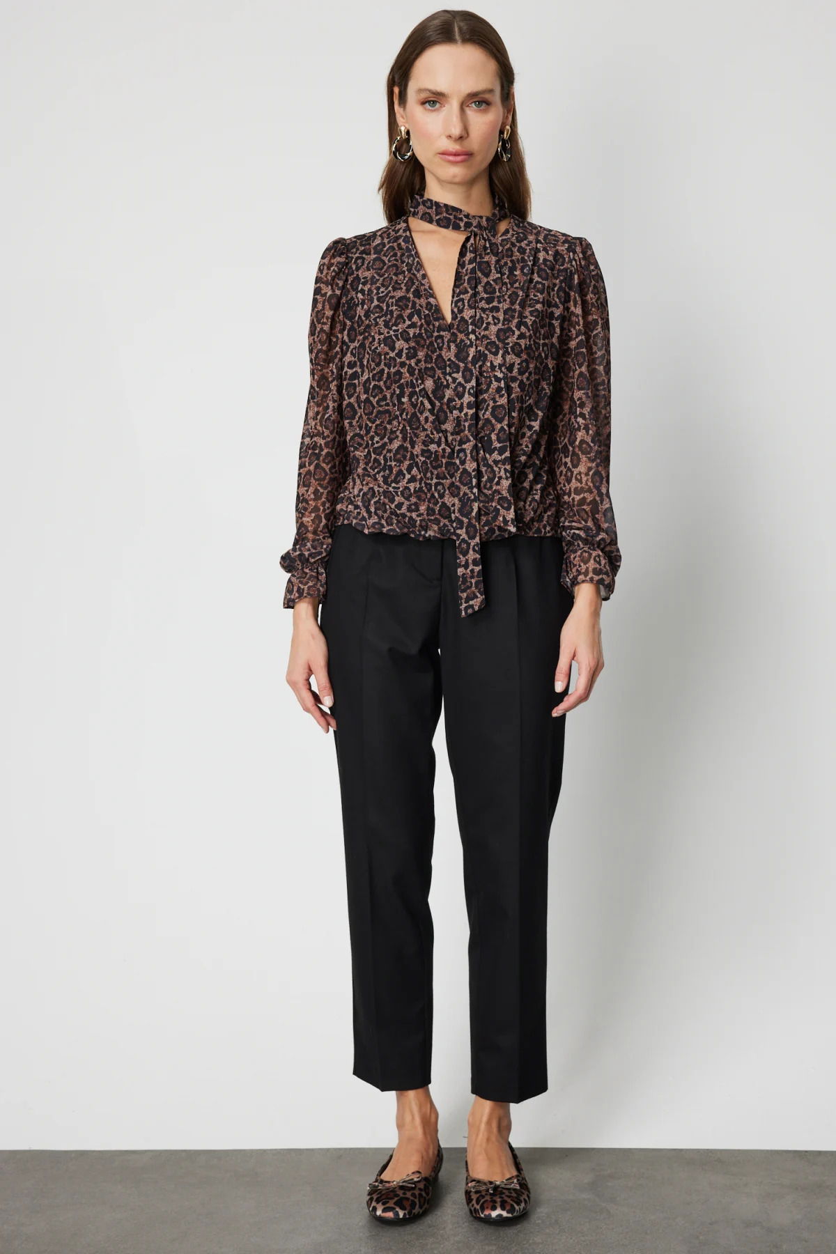On Kadın Yakası Fularlı Leopar Desenli Bluz 62310 Leopar - 3
