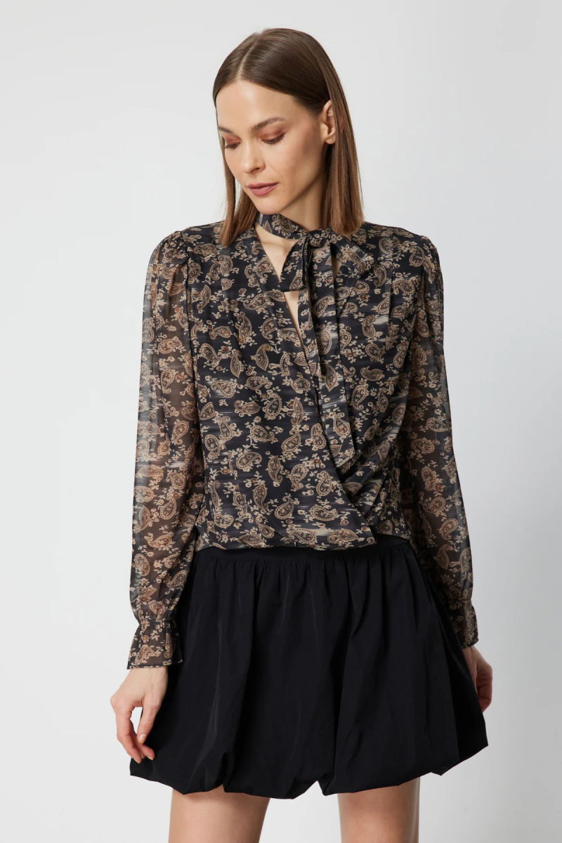 On Kadın Yakası Fularlı Leopar Desenli Bluz 62310 Siyah - 2