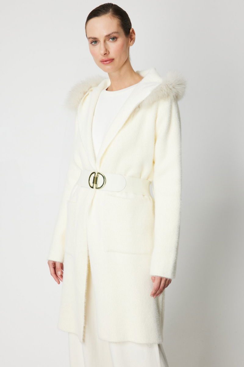 On Kadın Yakası Kürklü Peluş Hırka 63911 Krem - 2