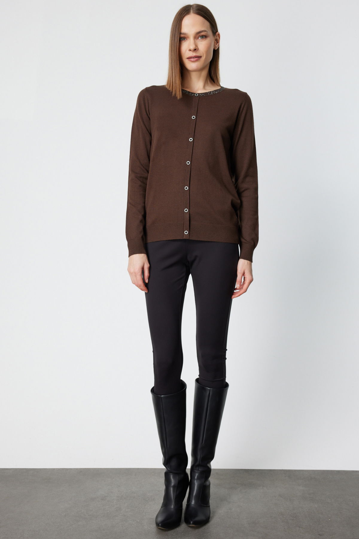 On Kadın Yakası Taşlı Düğmeli Triko Kazak 65393 Kahverengi - 3