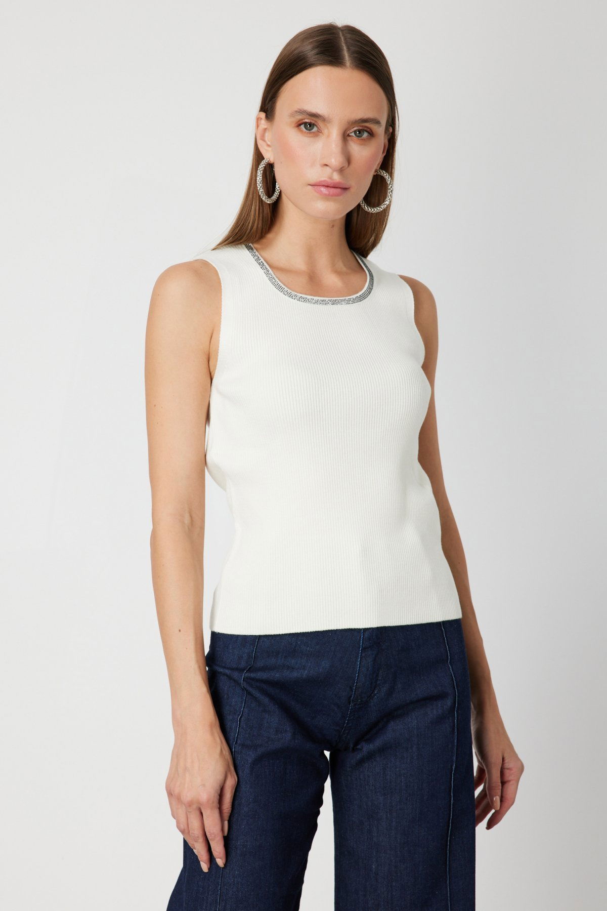 On Kadın Yakası Taşlı Kolsuz Triko Kazak 65394 Ekru - 2