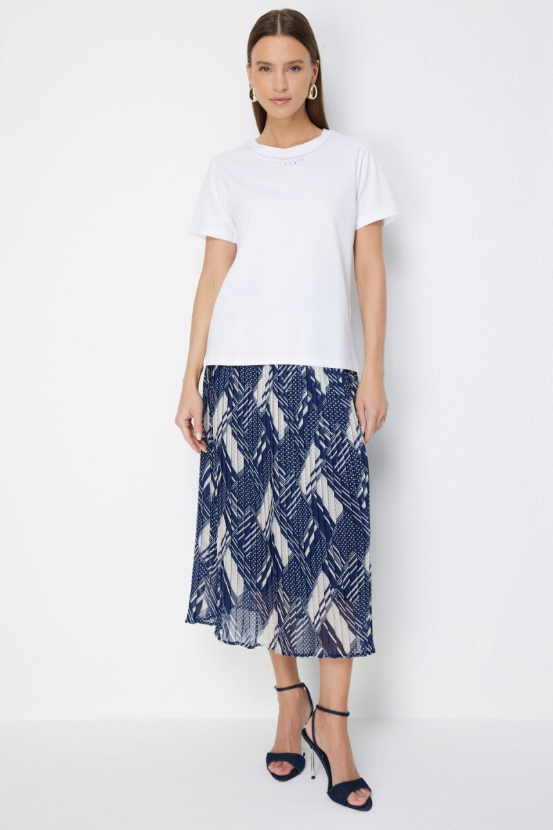 On Kadın Yakası Taşlı Pamuklu T-Shirt 71345 Beyaz - 4