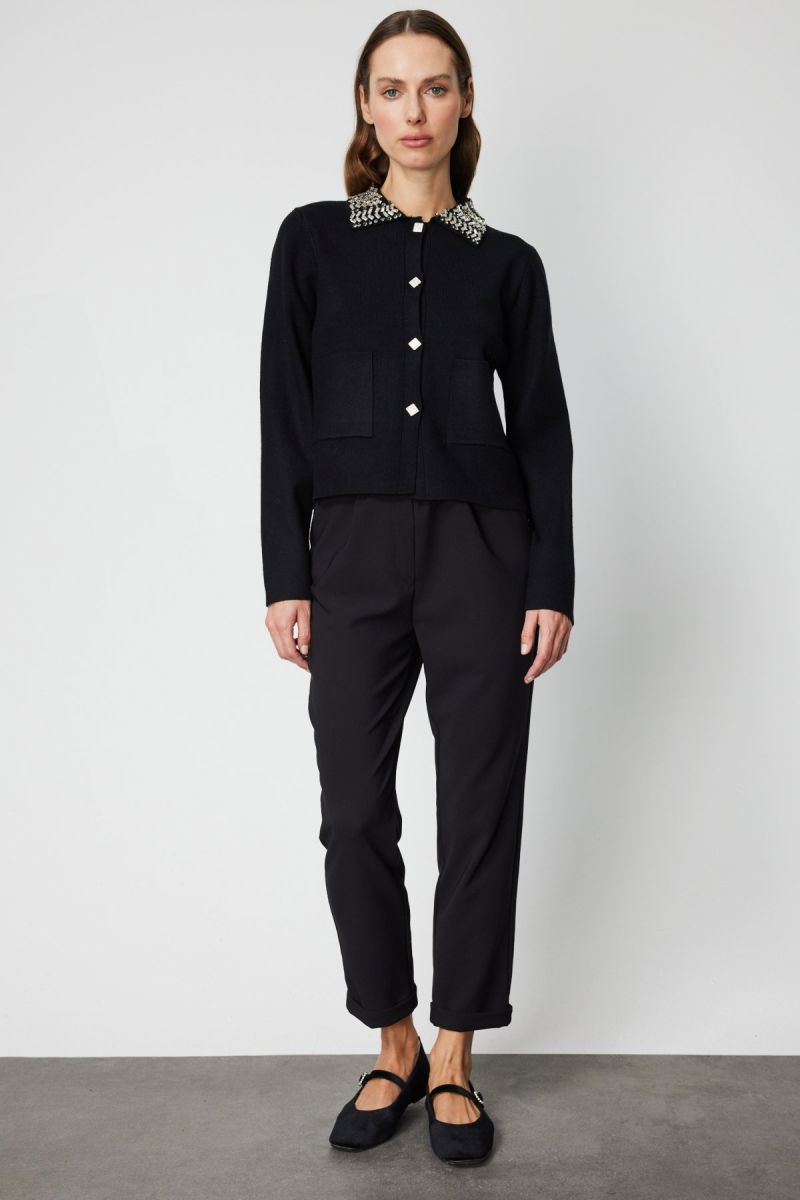 On Kadın Yakası Taşlı Torba Cepli Hırka 60907 Siyah - 3