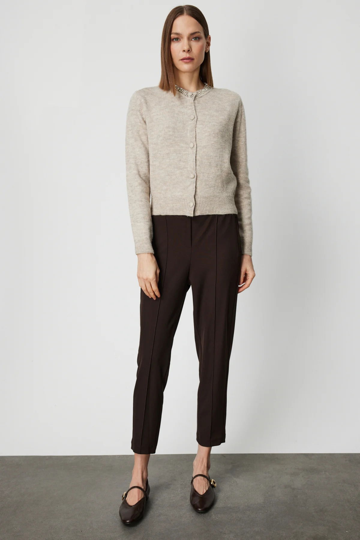 On Kadın Yakası Taşlı Triko Hırka 63927 Bej - 3