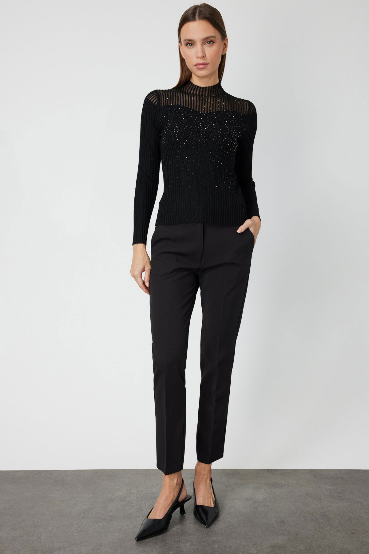 On Kadın Yakası Transparan Taşlı Triko Kazak 60340 Siyah - 3