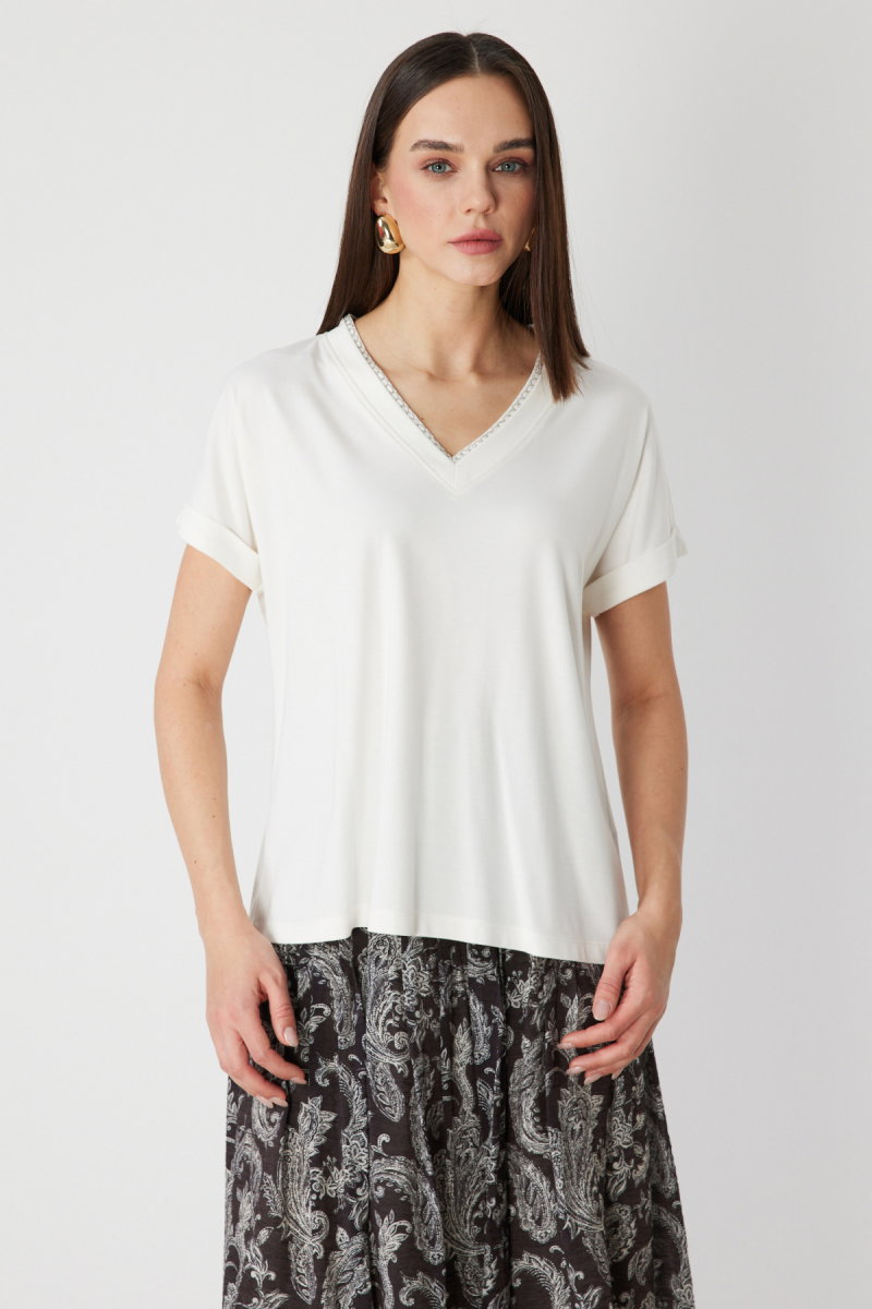 On Kadın Yakası Zincirli V Yaka T-Shirt 71352 Ekru - 3