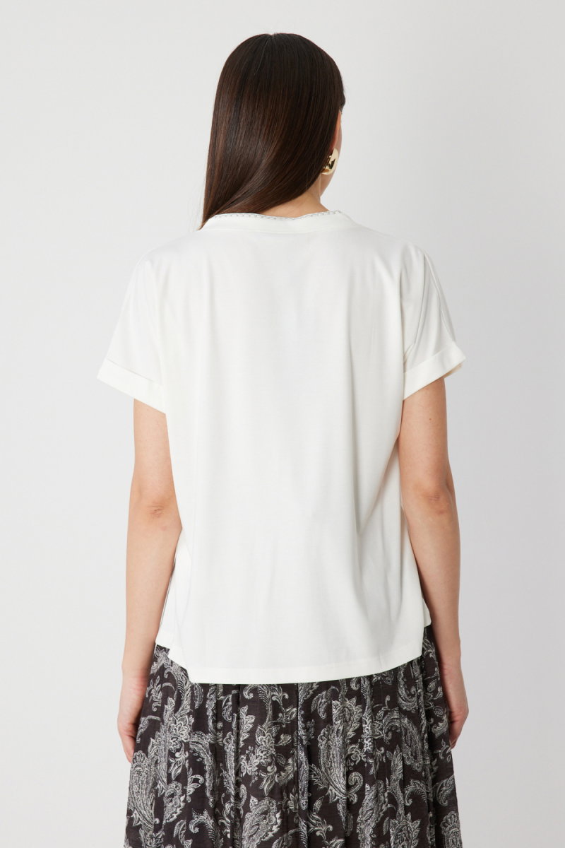 On Kadın Yakası Zincirli V Yaka T-Shirt 71352 Ekru - 4