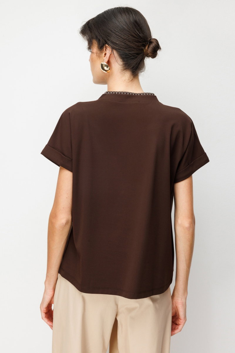 On Kadın Yakası Zincirli V Yaka T-Shirt 71352 Kahverengi - 4