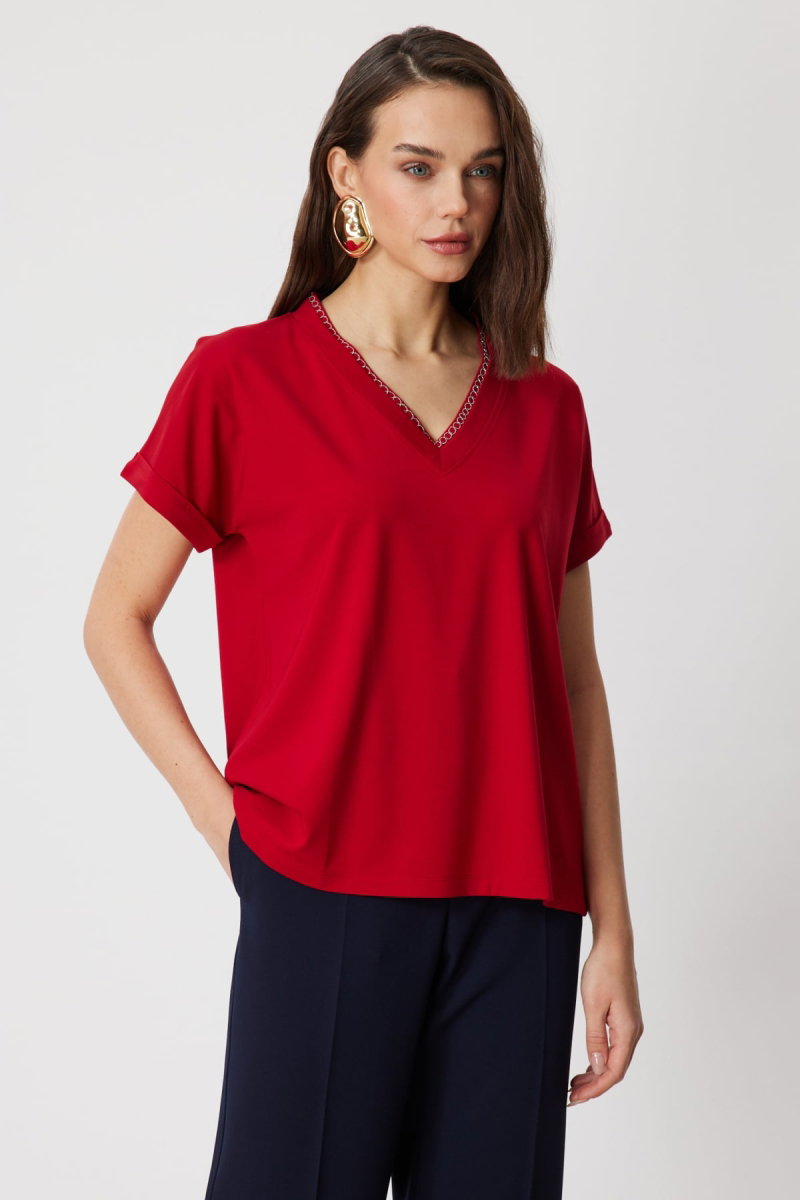 On Kadın Yakası Zincirli V Yaka T-Shirt 71352 Kırmızı - On