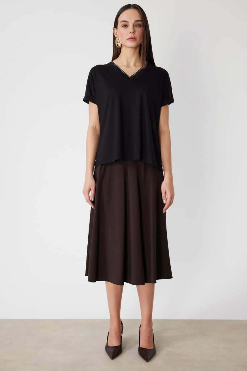 On Kadın Yakası Zincirli V Yaka T-Shirt 71352 Siyah - 3