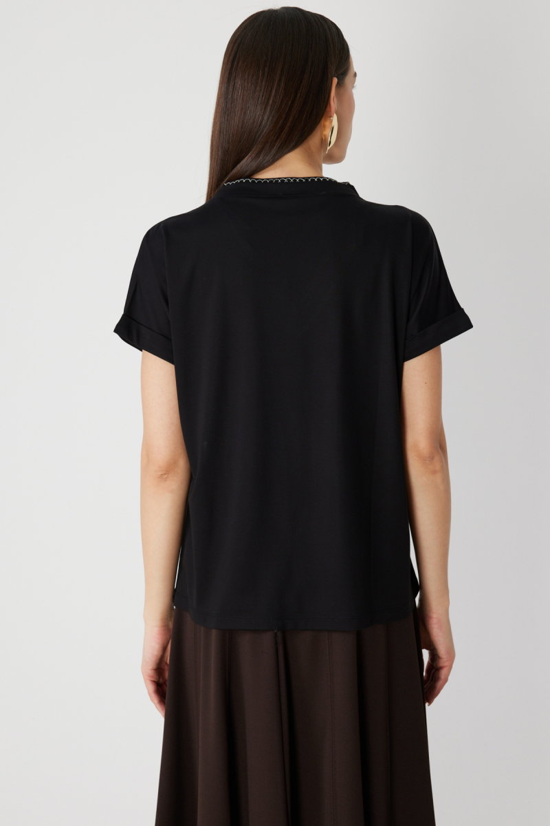 On Kadın Yakası Zincirli V Yaka T-Shirt 71352 Siyah - 4