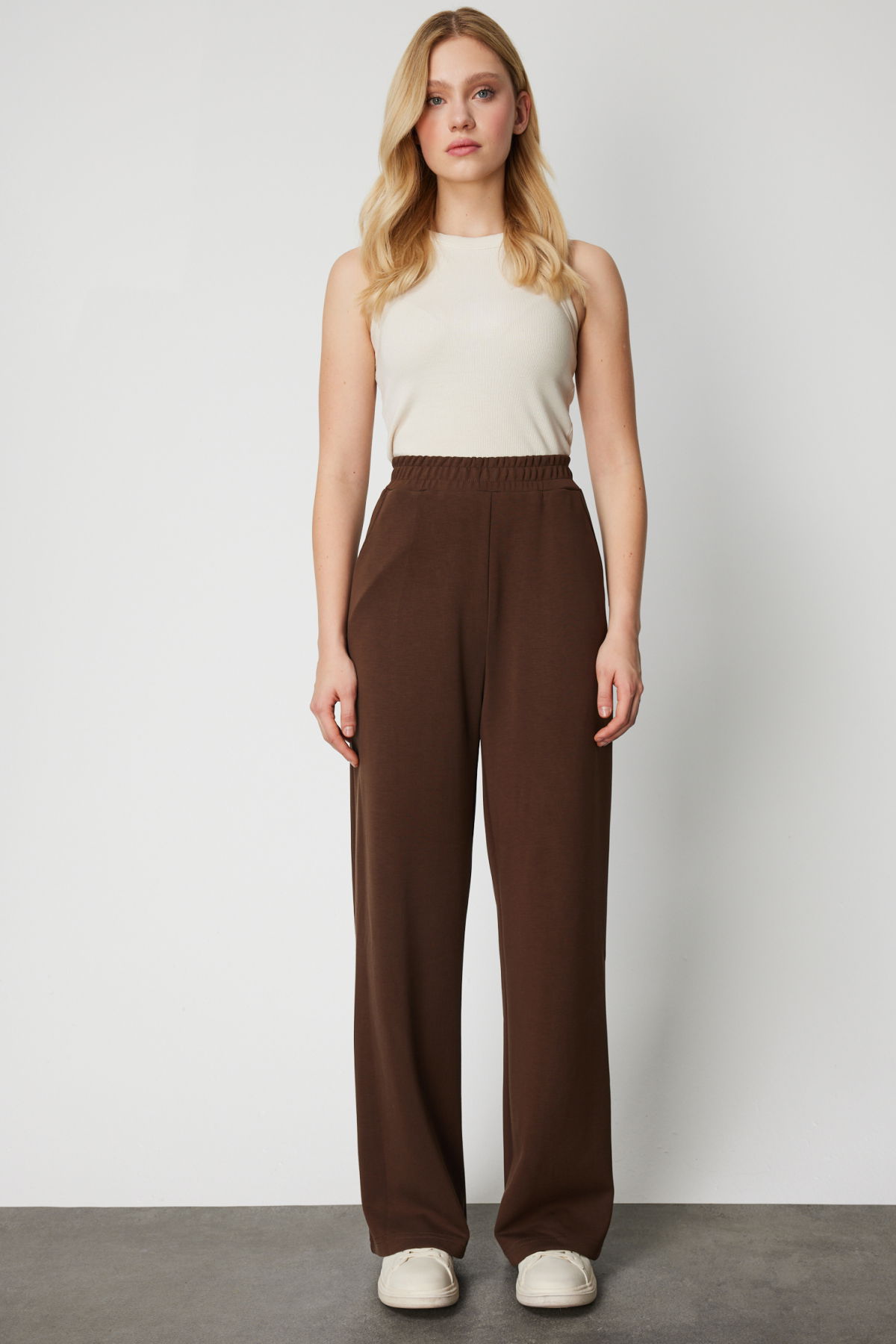 On Kadın Yan Cepli Bol Paça Eşofman Altı 66522 Kahverengi - 2