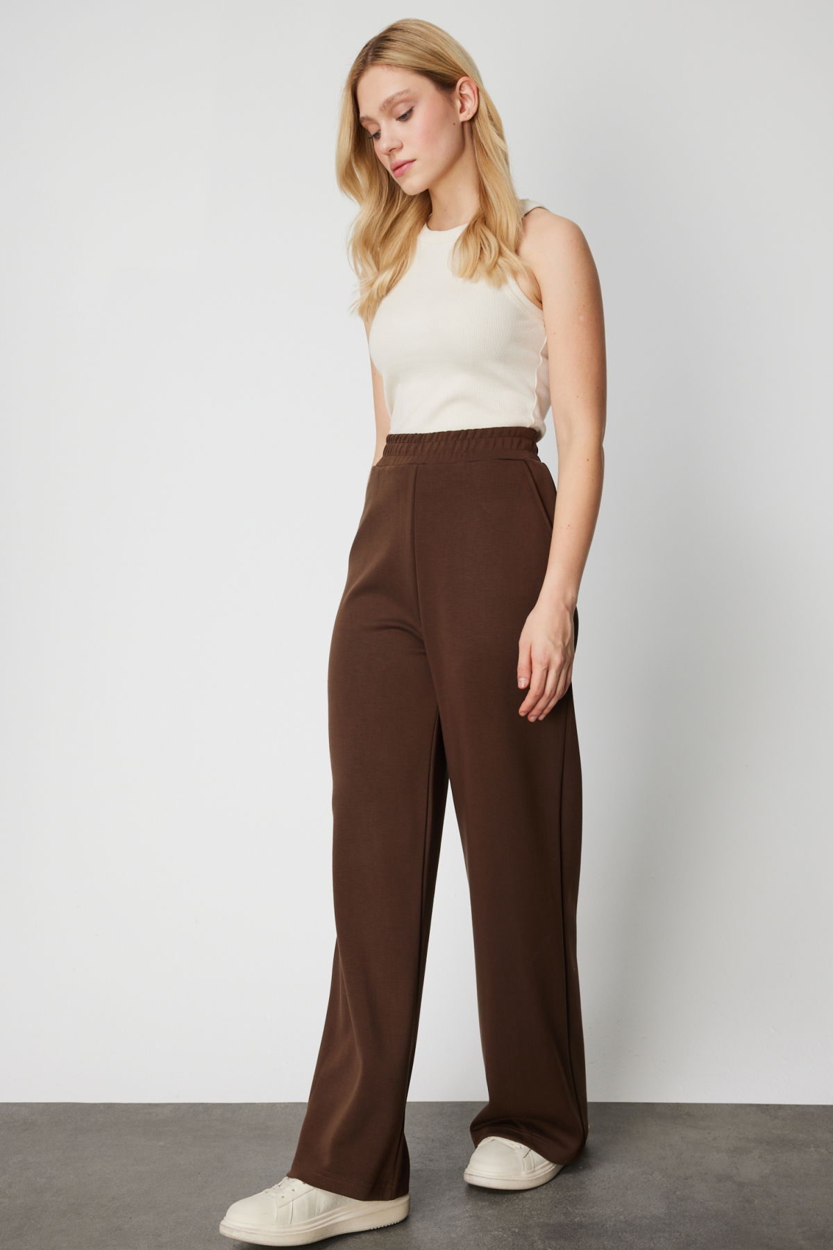 On Kadın Yan Cepli Bol Paça Eşofman Altı 66522 Kahverengi - 3
