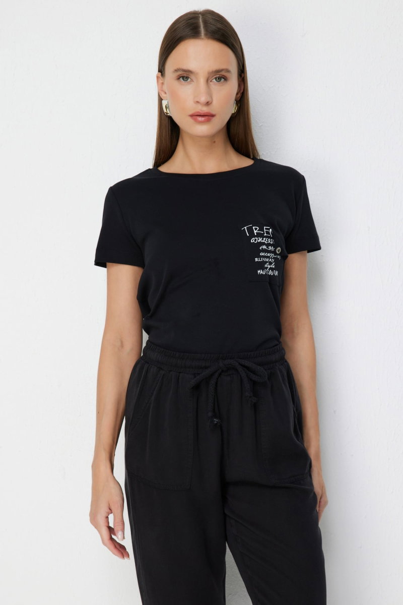 On Kadın Yazı Detaylı Sıfır Yaka Pamuklu T-Shirt 71464 Siyah - On