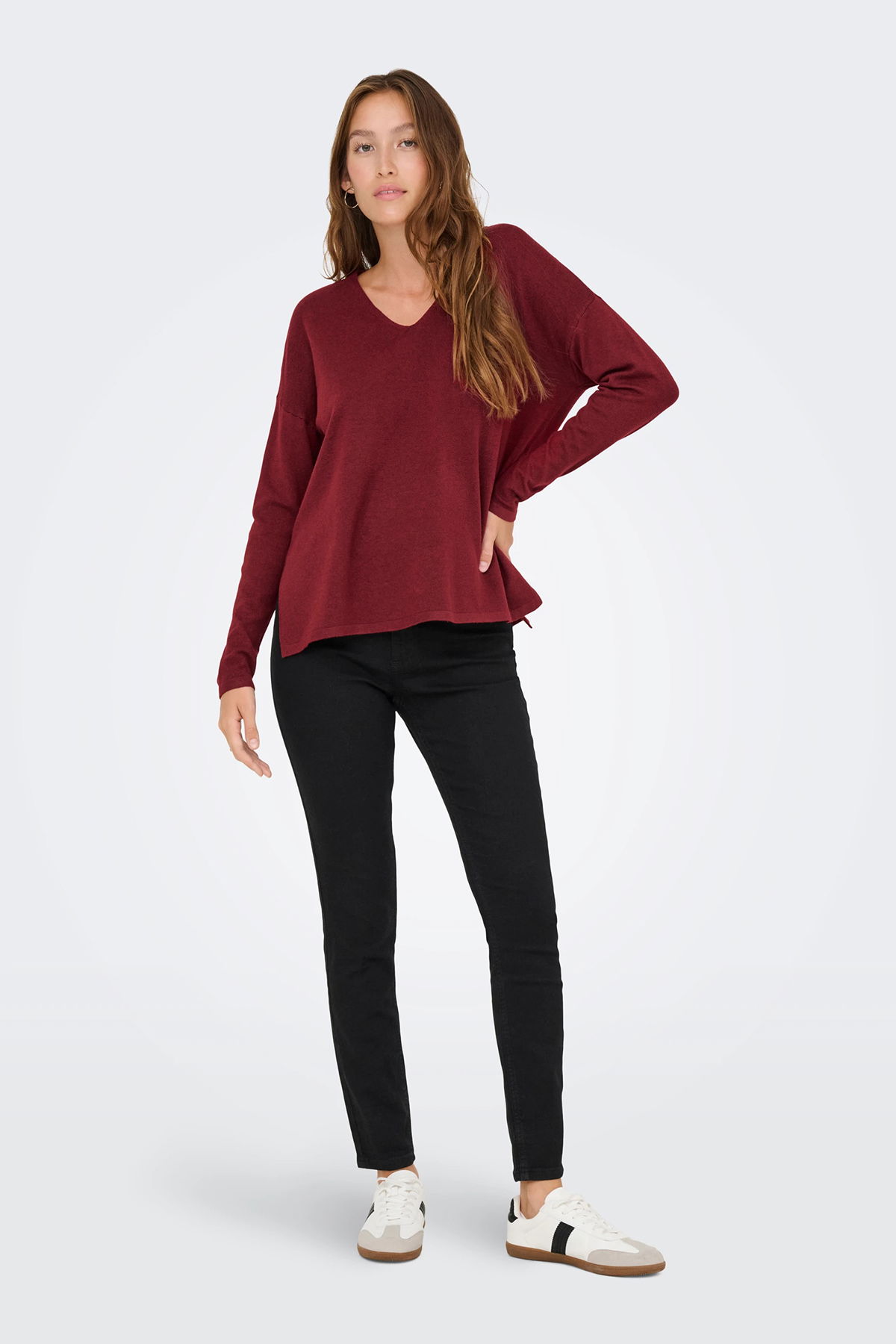 Only Kadın Onlamalıo Oversize V Yaka Örme Kazak 15340735 Bordo - 4