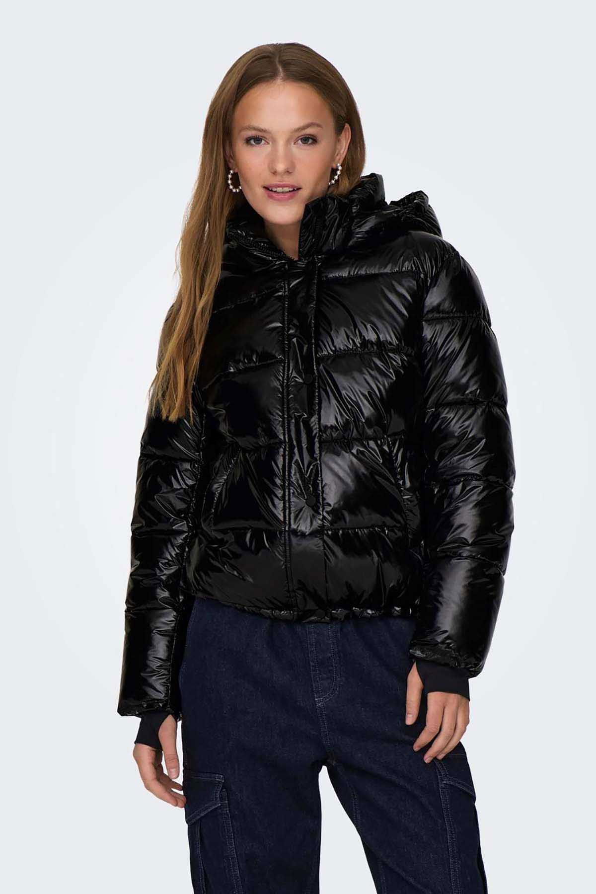 Only Kadın Onlannlouis Kapüşonlu Şişme Mont 15287919 Siyah - 3