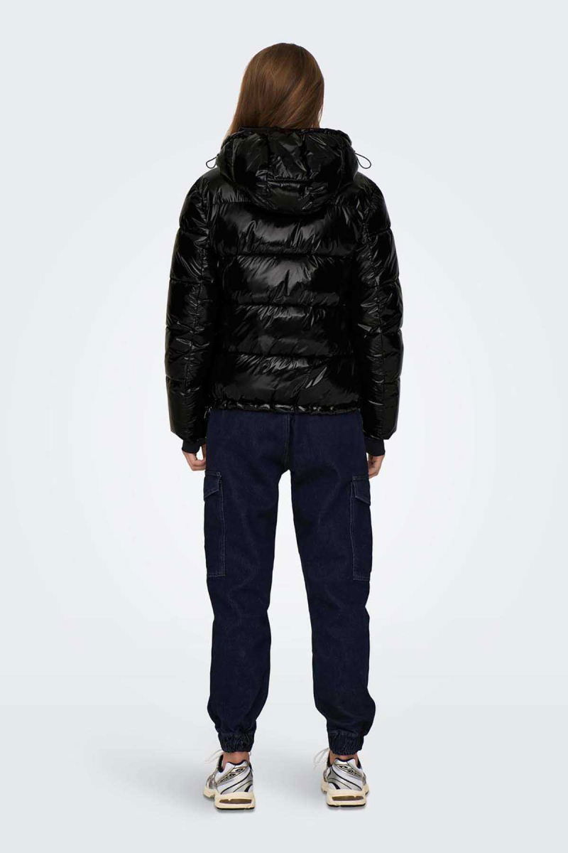 Only Kadın Onlannlouis Kapüşonlu Şişme Mont 15287919 Siyah - 5