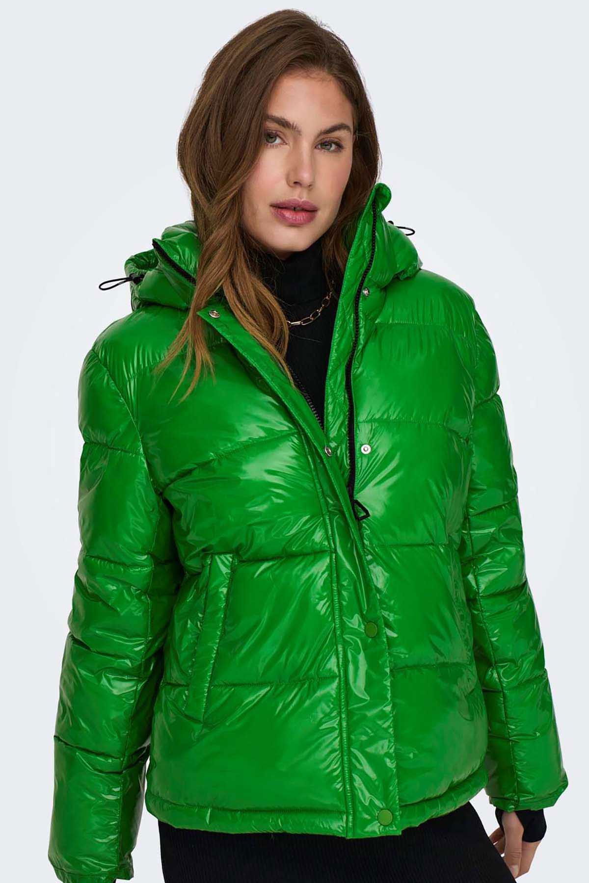 Only Kadın Onlannlouis Kapüşonlu Şişme Mont 15287919 Yeşil - 1