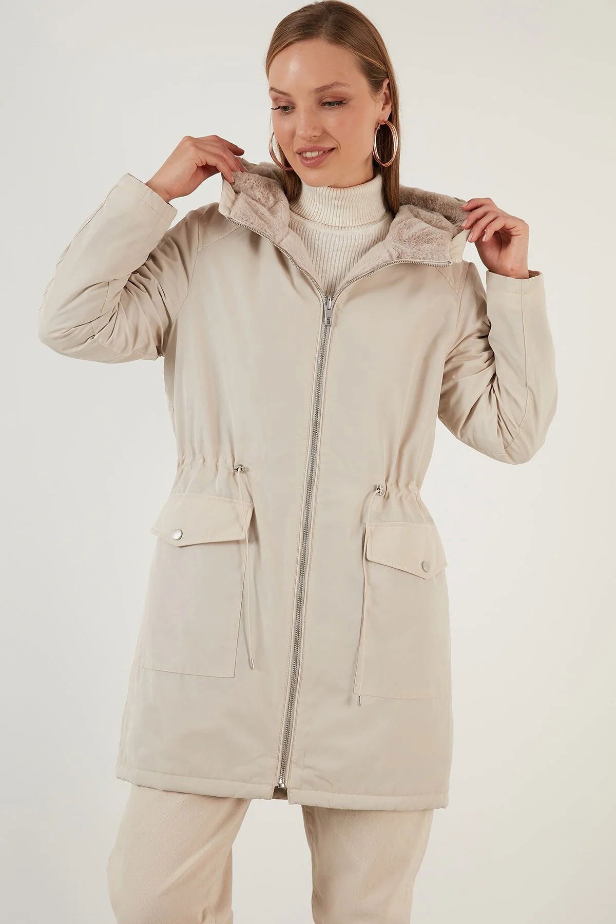 Only Kadın Onldahlıa Kapüşonlu Tam Fermuarlı Parka 15208727 Taş - 1