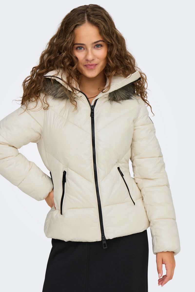 Only Kadın Onlfever Kapüşonu Kürklü Puffer Mont 15322003 Ekru 