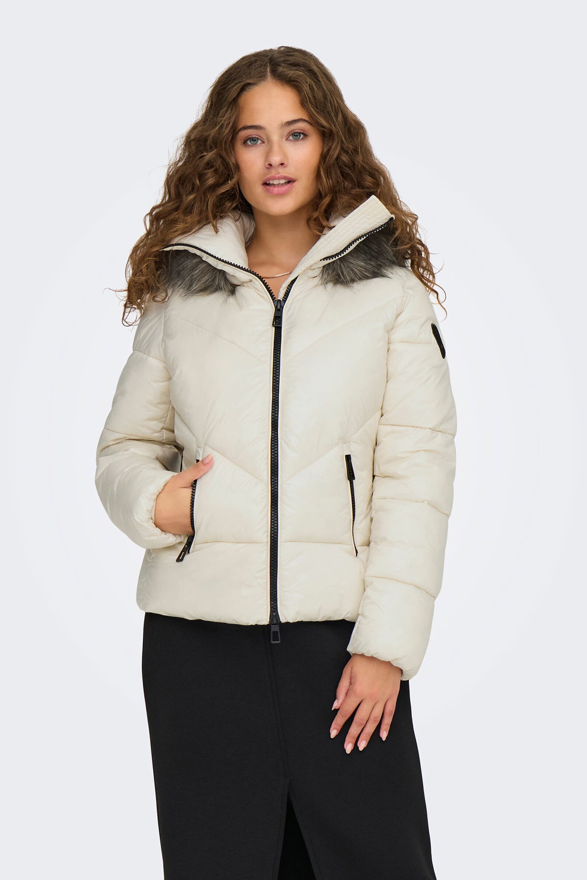 Only Kadın Onlfever Kapüşonu Kürklü Puffer Mont 15322003 Ekru - 3