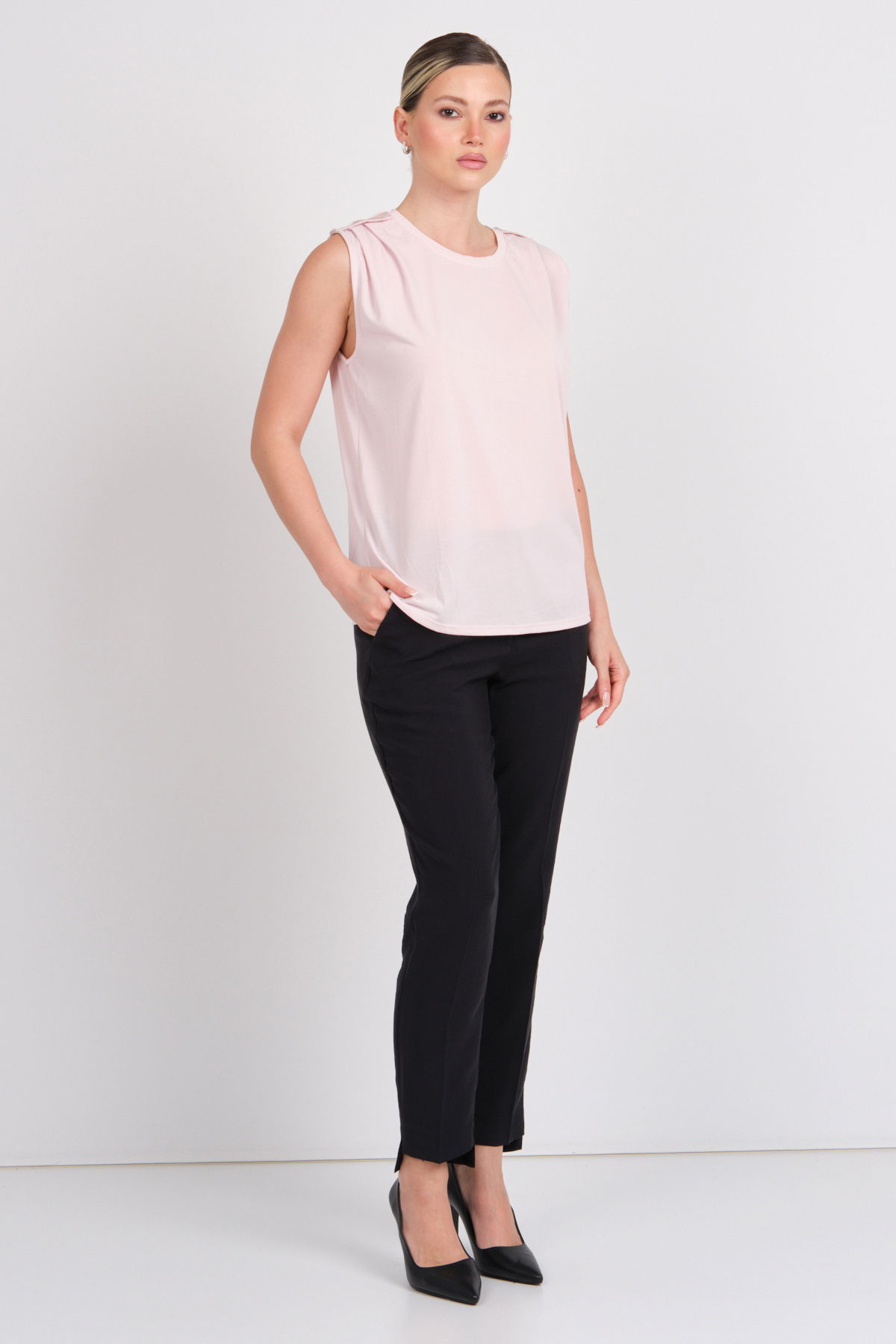 Only Kadın Onlfree Regular Fit Kolsuz Bluz 15290313 Pudra - 3