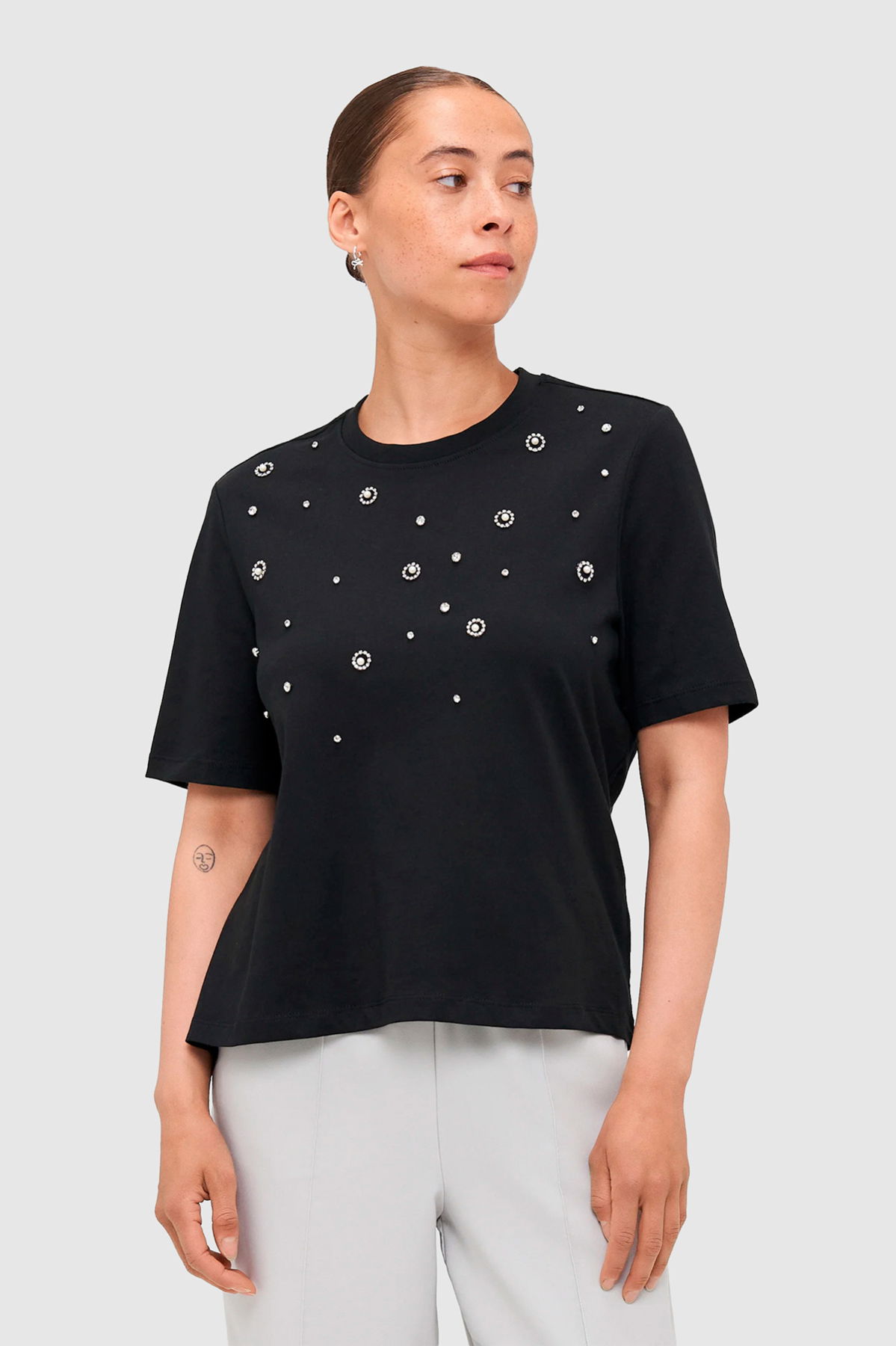 Only Kadın Onljulıa Bisiklet Yaka Taş Detaylı %100 Pamuk T-Shirt 15324847 Black - 1