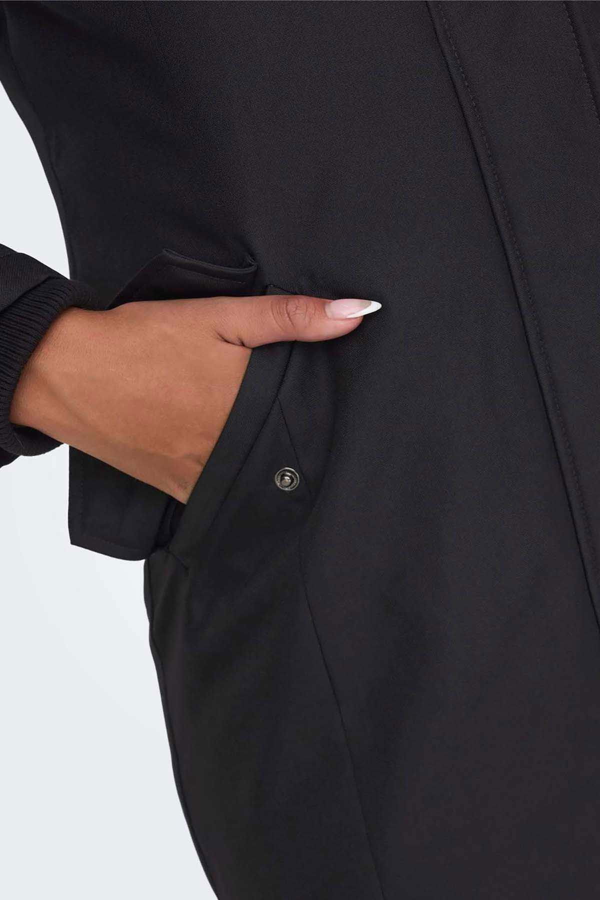 Only Kadın Onlnewkaty Kürk Yaka Kapüşonlu Mont 15300633 Siyah - 4