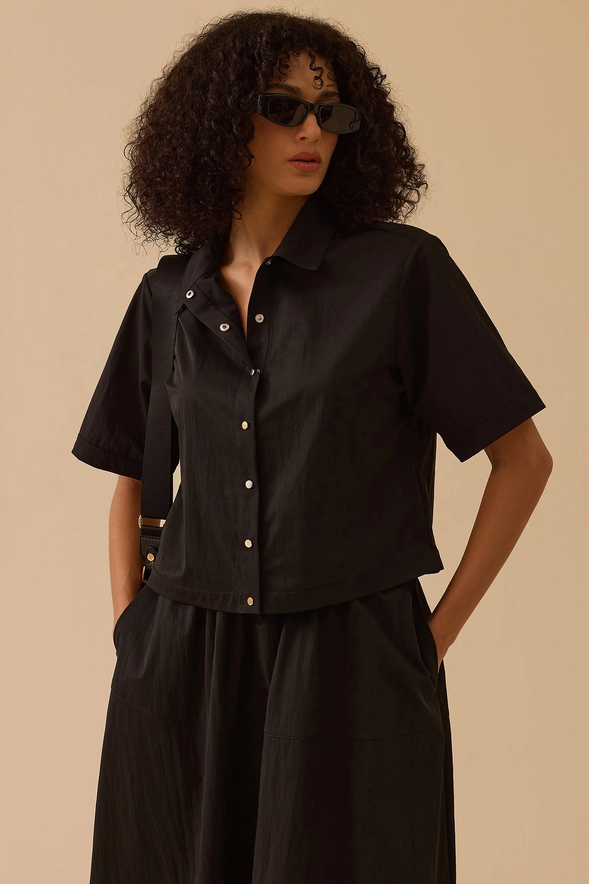 Seçil Kadın Çitçıt Düğmeli Bel Boy Gömlek 0018 Siyah - 1