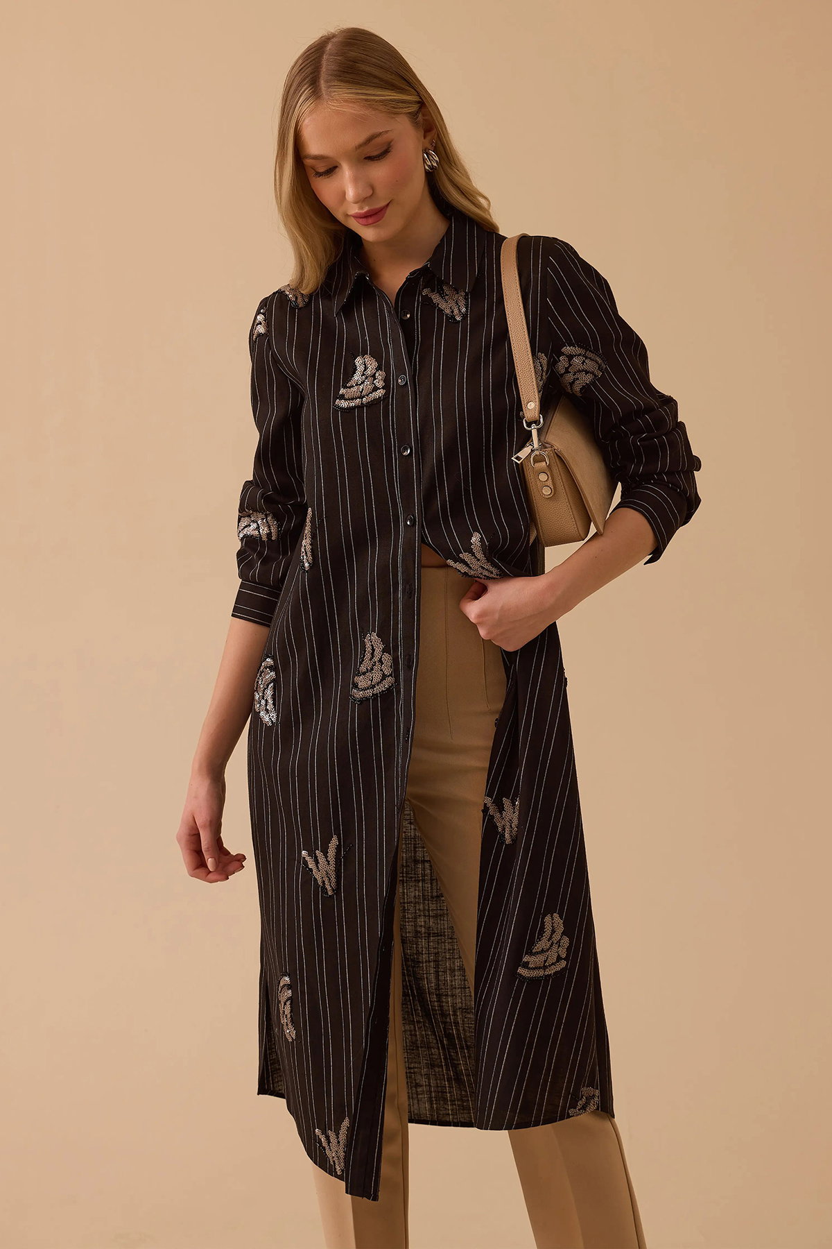 Seçil Kadın Çizgili İşlemeli Motif Detaylı Uzun Tunik 1048 Siyah - 2