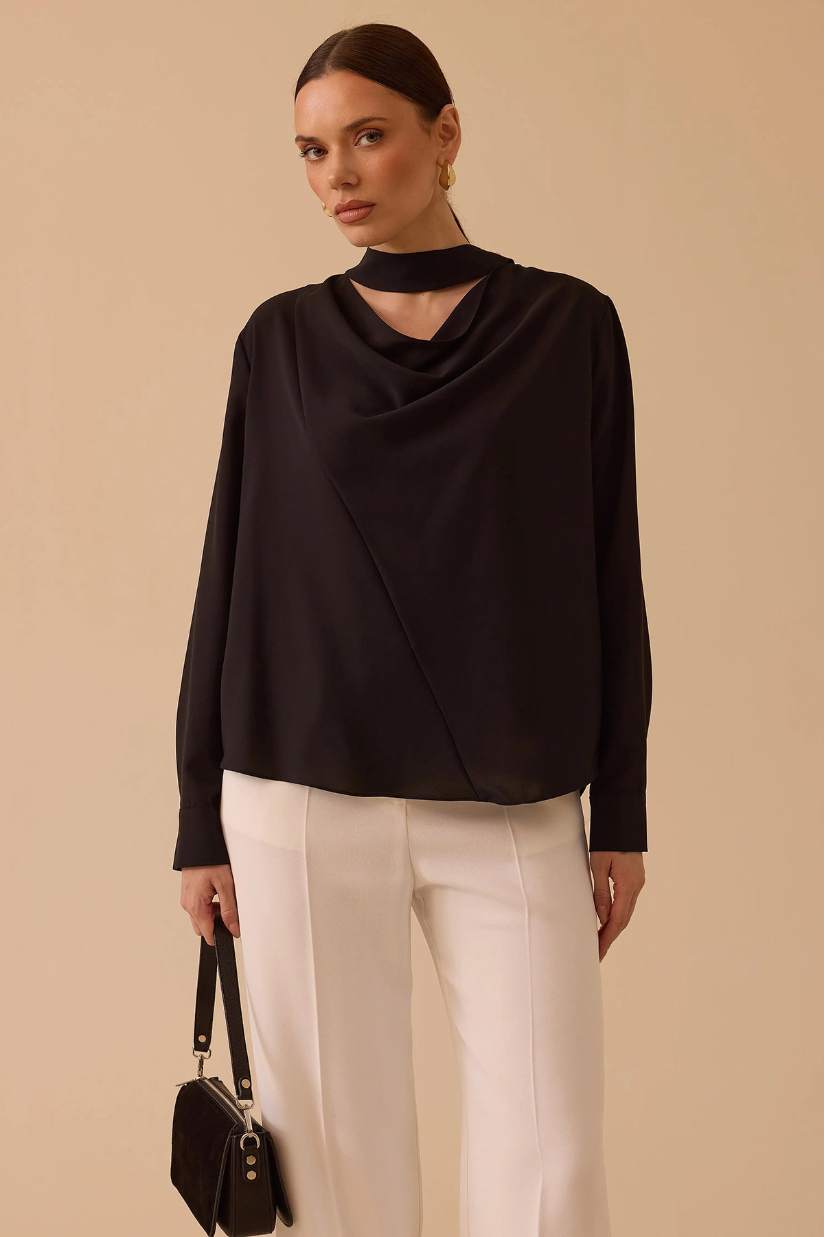 Seçil Kadın Degaje Yaka Pencere Detaylı Bluz 0005 Siyah - 1