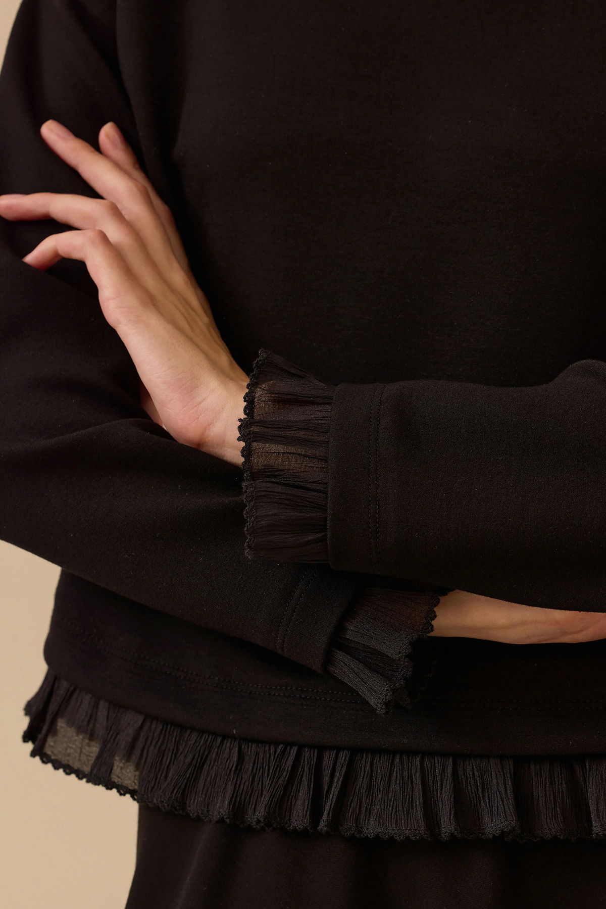 Seçil Kadın Fırfır Detaylı Sweatshirt 1011 Siyah - 3