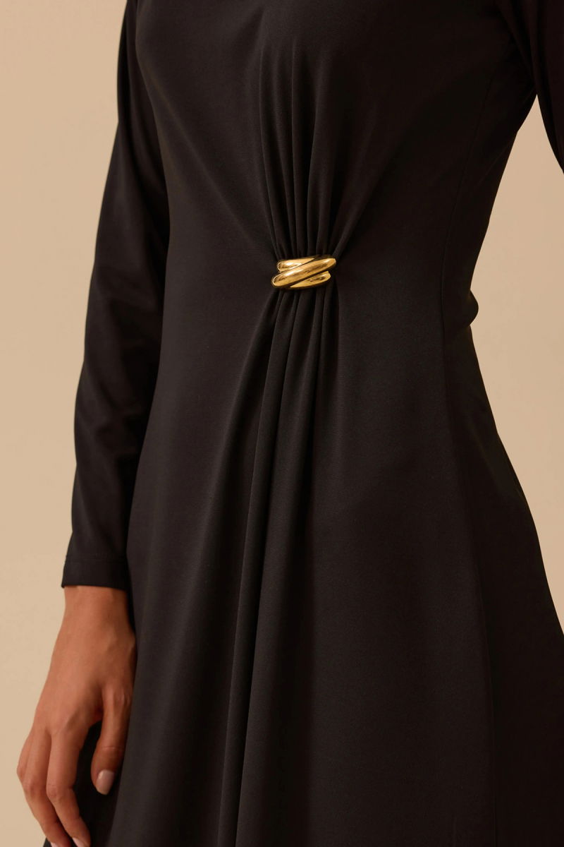 Seçil Kadın Metal Aksesuarlı Drapeli Elbise 1025 Siyah - 3
