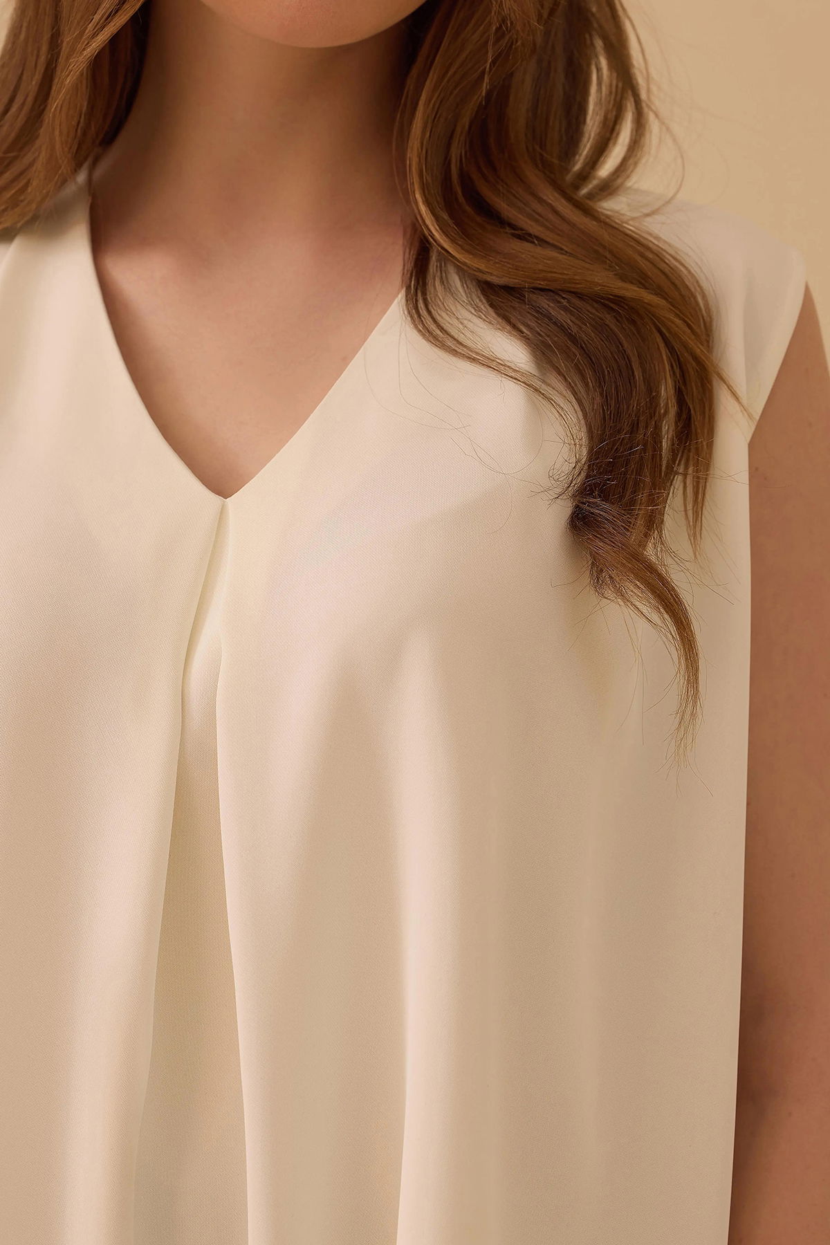 Seçil Kadın V Yaka Kolsuz Bluz 0008 Ekru - 3